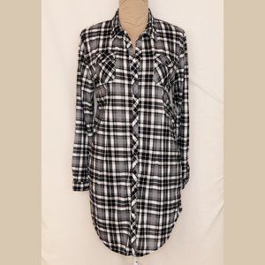 White Mark plaid button-down shirt dress